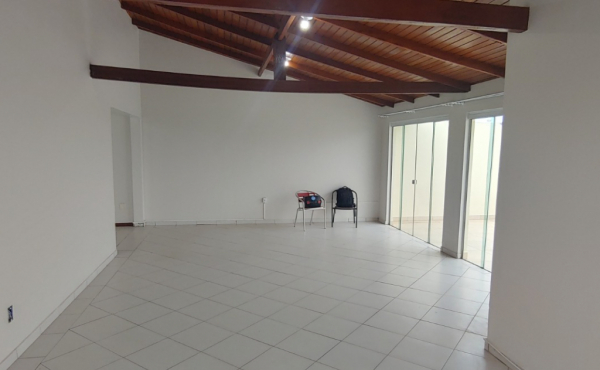 WhatsApp Image 2024-05-29 at 15.38.51 (1)