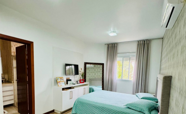 WhatsApp Image 2024-10-10 at 17.03.52 (1) WhatsApp Image 2024-10-10 at 17.03.52 (1)