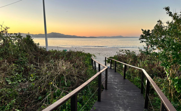 2ad4ff96-19fa-4d35-83f9-a53d8b64baf1 2ad4ff96-19fa-4d35-83f9-a53d8b64baf1