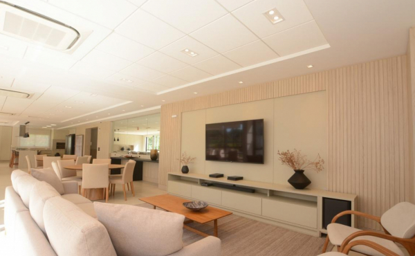 WhatsApp Image 2025-03-21 at 10.59.47 (1)