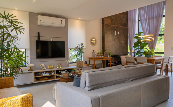 WhatsApp Image 2025-06-28 at 13.12.13 WhatsApp Image 2025-06-28 at 13.12.13