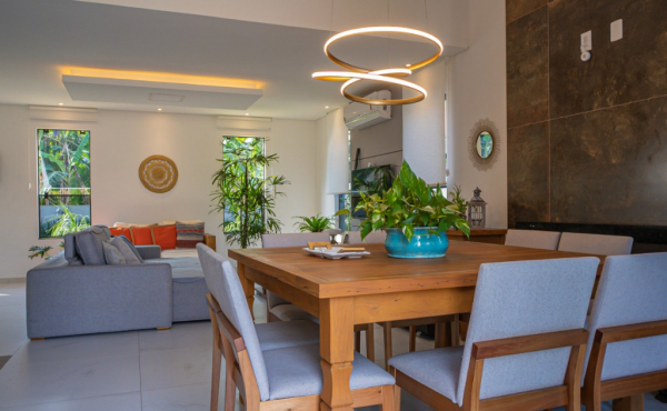 WhatsApp Image 2025-06-28 at 13.12.13 (1) WhatsApp Image 2025-06-28 at 13.12.13 (1)