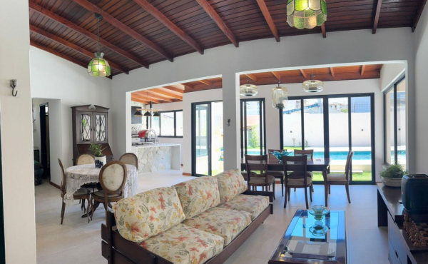 WhatsApp Image 2025-11-03 at 11.40.18 WhatsApp Image 2025-11-03 at 11.40.18