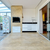 WhatsApp Image 2025-11-12 at 10.06.31 (3)